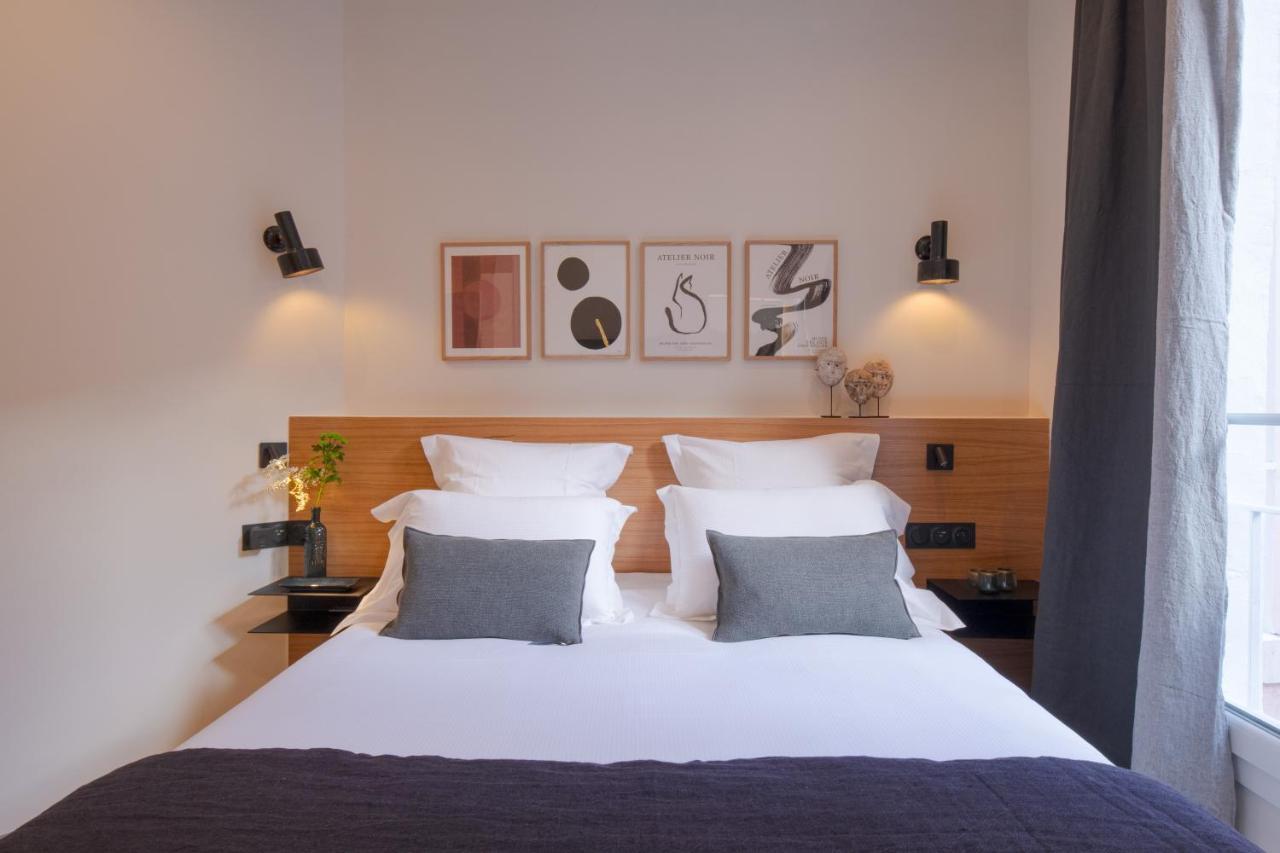 Tinah Paris, Aboukir Hotel Parijs